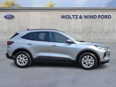 Used 2024 Ford Escape Active w/ Tech Pack #2 AWD/4WD image 7
