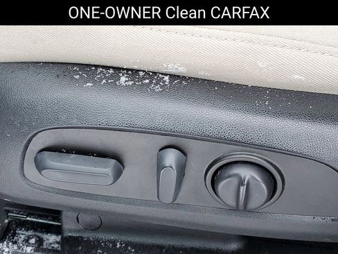 Certified 2023 Chevrolet Traverse LT image 7