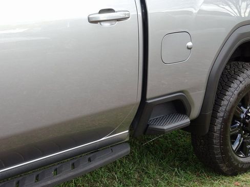 Used 2025 GMC Sierra 2500 AT4 w/ AT4 Premium Plus Package image 31