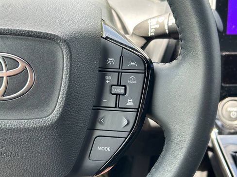 Used 2024 Toyota bZ4X AWD image 39