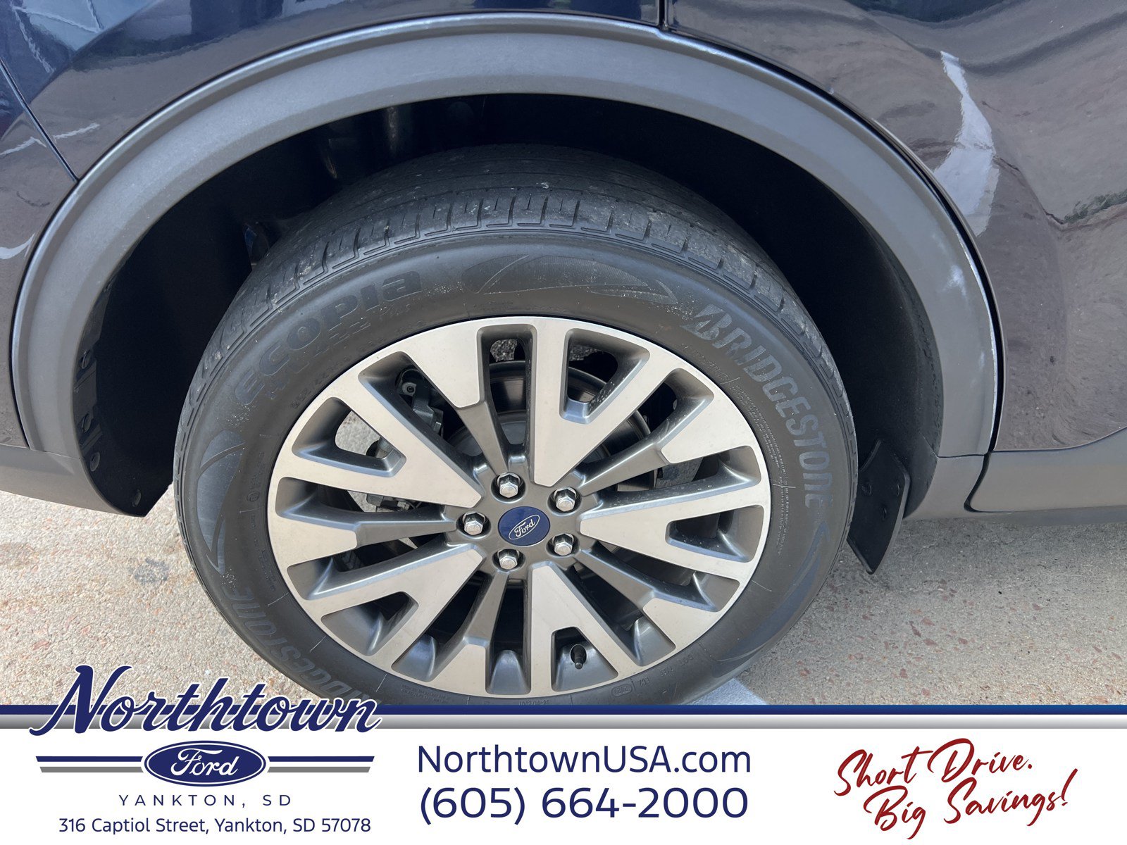 Used 2021 Ford Escape Titanium w/ Class II Trailer Tow Package AWD/4WD image 14
