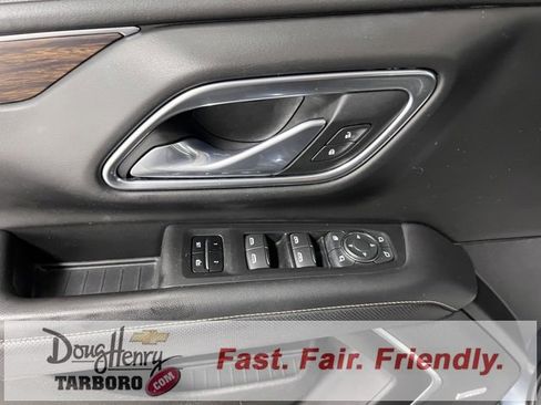 Used 2021 Chevrolet Suburban Premier w/ Premium Package image 26