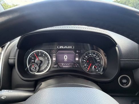Used 2022 RAM 2500 Laramie AWD/4WD image 9