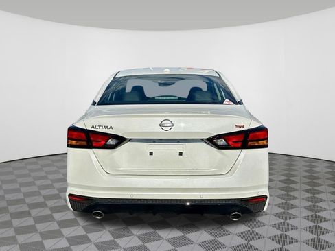 Certified 2025 Nissan Altima 2.5 SR w/ SR Premium Package FWD image 12