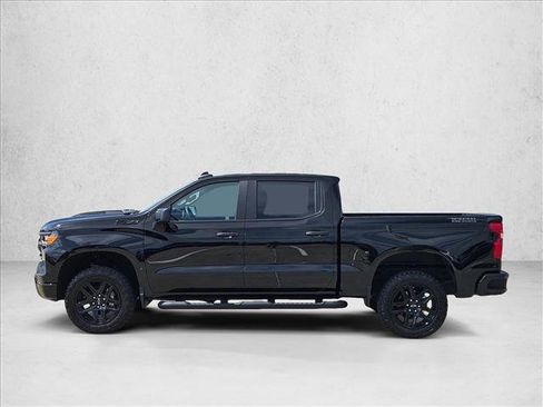 Used 2025 Chevrolet Silverado 1500 Custom Trail Boss w/ Dark Appearance Package AWD/4WD image 9