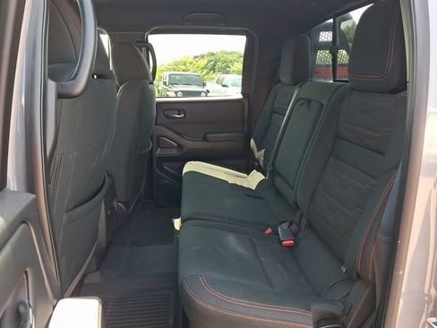 Used 2022 Nissan Frontier PRO-4X w/ Technology Package AWD/4WD image 21