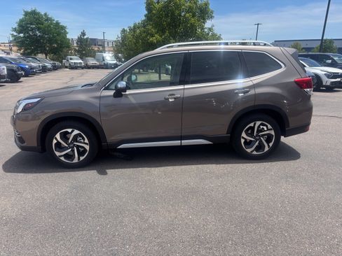 Used 2023 Subaru Forester Touring w/ Popular Package #2 AWD/4WD image 4