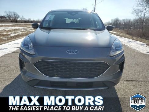Certified 2022 Ford Escape SE image 12