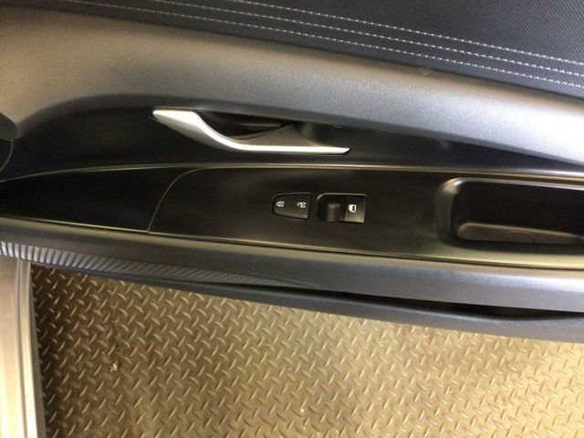 Used 2023 Hyundai Elantra SE FWD image 9