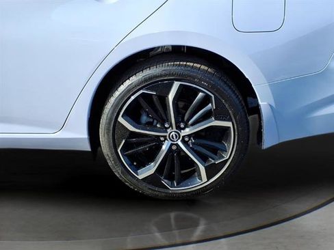 Used 2024 Nissan Altima 2.5 SR image 7