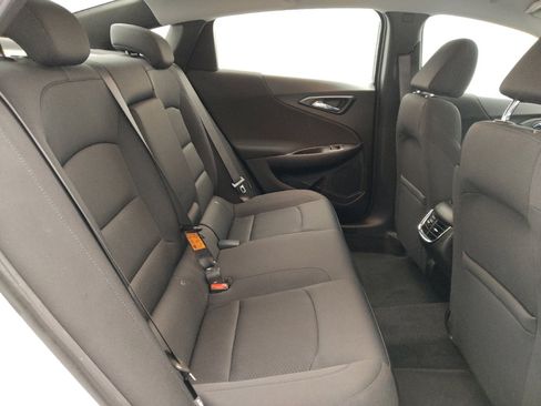 Used 2022 Chevrolet Malibu LT FWD image 19