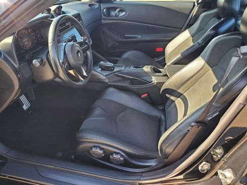 Certified 2024 Nissan Z Performance w/ Floor Mat Package image 12