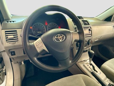 Used 2012 Toyota Corolla LE FWD image 12