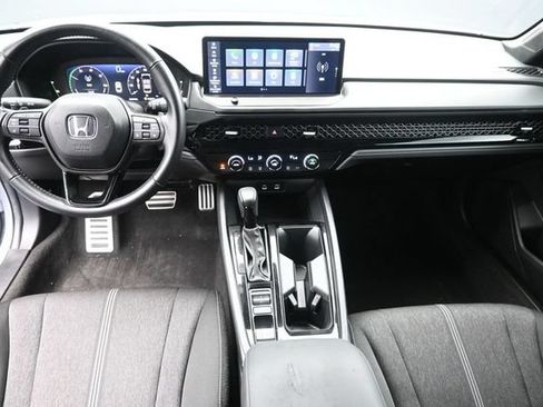 Used 2024 Honda Accord Sport image 25
