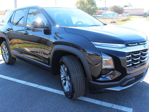 New 2026 Chevrolet Equinox LT image 14