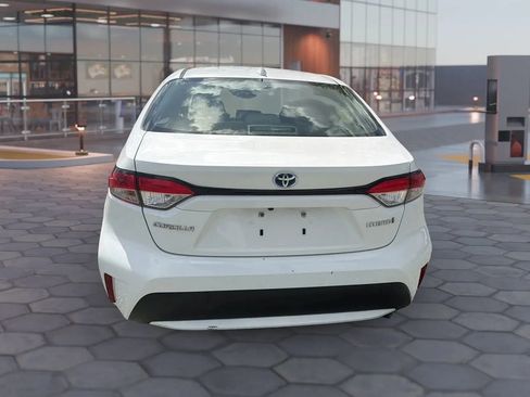 Used 2020 Toyota Corolla LE image 11