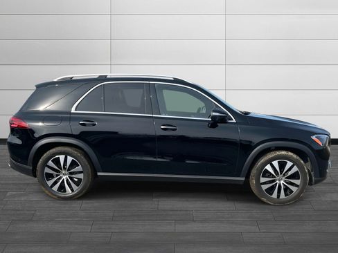 Certified 2025 Mercedes-Benz GLE 350 4MATIC image 2