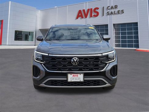 Used 2025 Volkswagen Atlas Cross Sport SE image 10