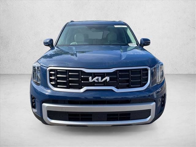 Used 2025 Kia Telluride S FWD image 2