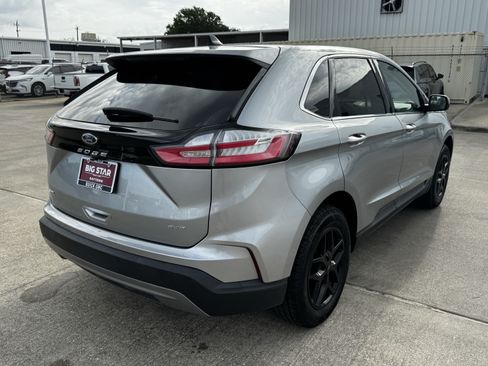 Used 2024 Ford Edge SEL AWD/4WD image 8