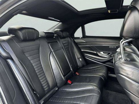 Used 2019 Mercedes-Benz S 560 4MATIC Sedan image 44