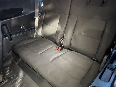 Used 2021 Ford Explorer XLT RWD image 16