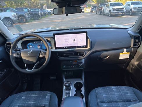 New 2025 Ford Bronco Sport Heritage w/ Convenience Package image 13