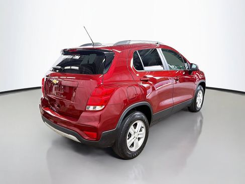 Used 2022 Chevrolet Trax LT AWD/4WD image 9