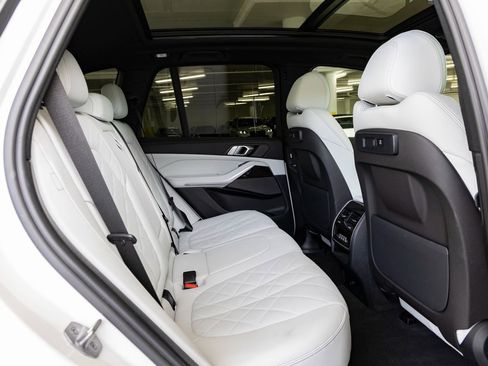 Certified 2023 BMW X5 sDrive40i w/ Premium Package image 24