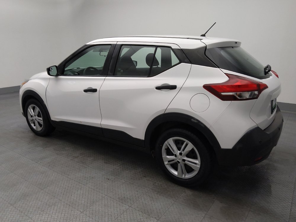 Used 2020 Nissan Kicks S FWD image 3