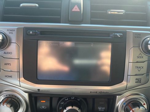 Used 2016 Toyota 4Runner SR5 AWD/4WD image 20