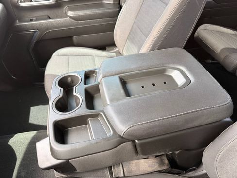 Used 2024 Chevrolet Silverado 2500 LT AWD/4WD image 36