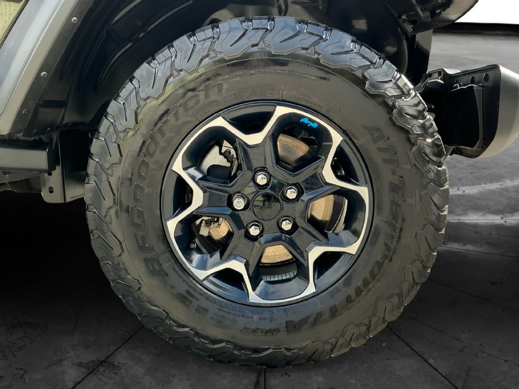 Used 2023 Jeep Wrangler Unlimited Rubicon 4xe w/ Cold Weather Group AWD/4WD image 15