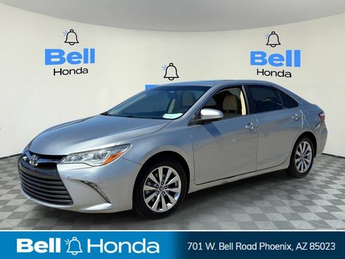 Used 2015 Toyota Camry XLE FWD image 1