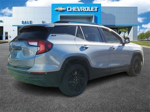 Used 2023 GMC Terrain SLT w/ Elevation Edition image 3