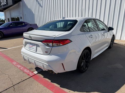 Used 2023 Toyota Corolla SE FWD image 7