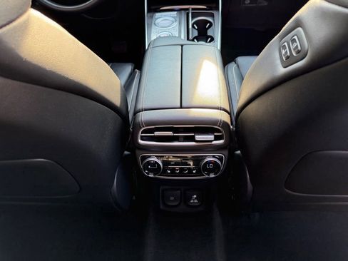 Used 2021 Genesis GV80 3.5T w/ Advanced Package 06 image 34