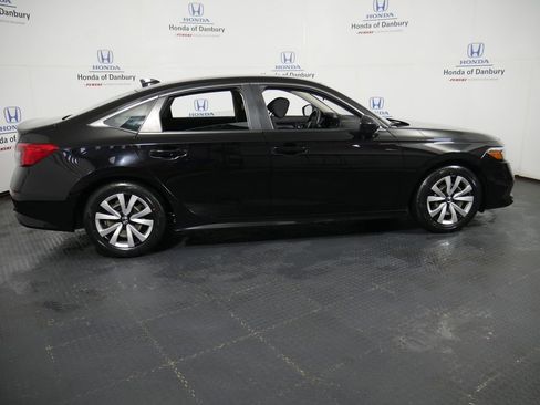 Used 2022 Honda Civic LX image 4