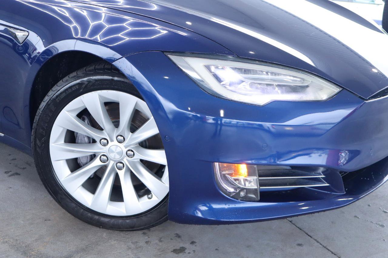 Used 2018 Tesla Model S 100D AWD/4WD image 4
