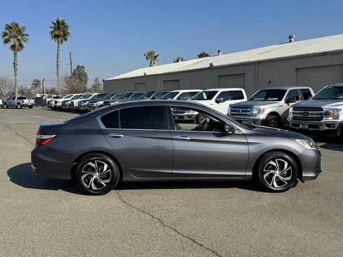 Used 2016 Honda Accord LX image 12