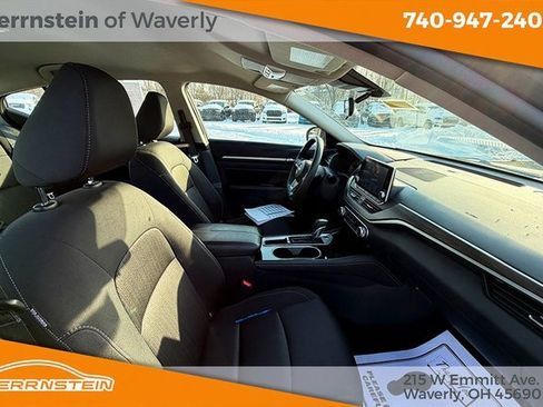 Used 2023 Nissan Altima 2.5 SV image 25