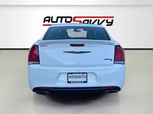 Used 2023 Chrysler 300 S w/ Comfort Group image 6