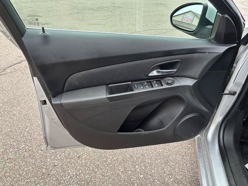 Used 2015 Chevrolet Cruze LT FWD image 14