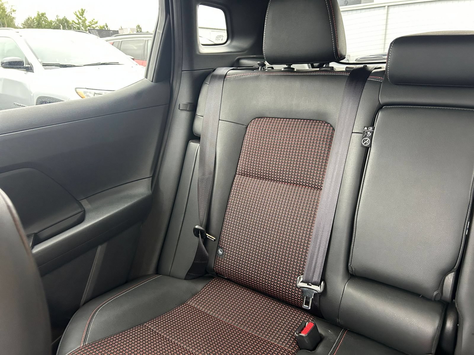 Used 2026 Nissan Kicks SR FWD image 37