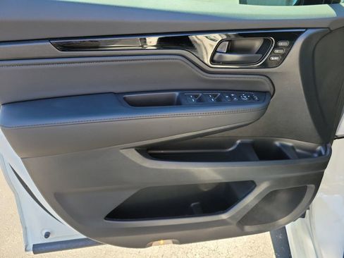 Certified 2025 Honda Odyssey Touring image 22