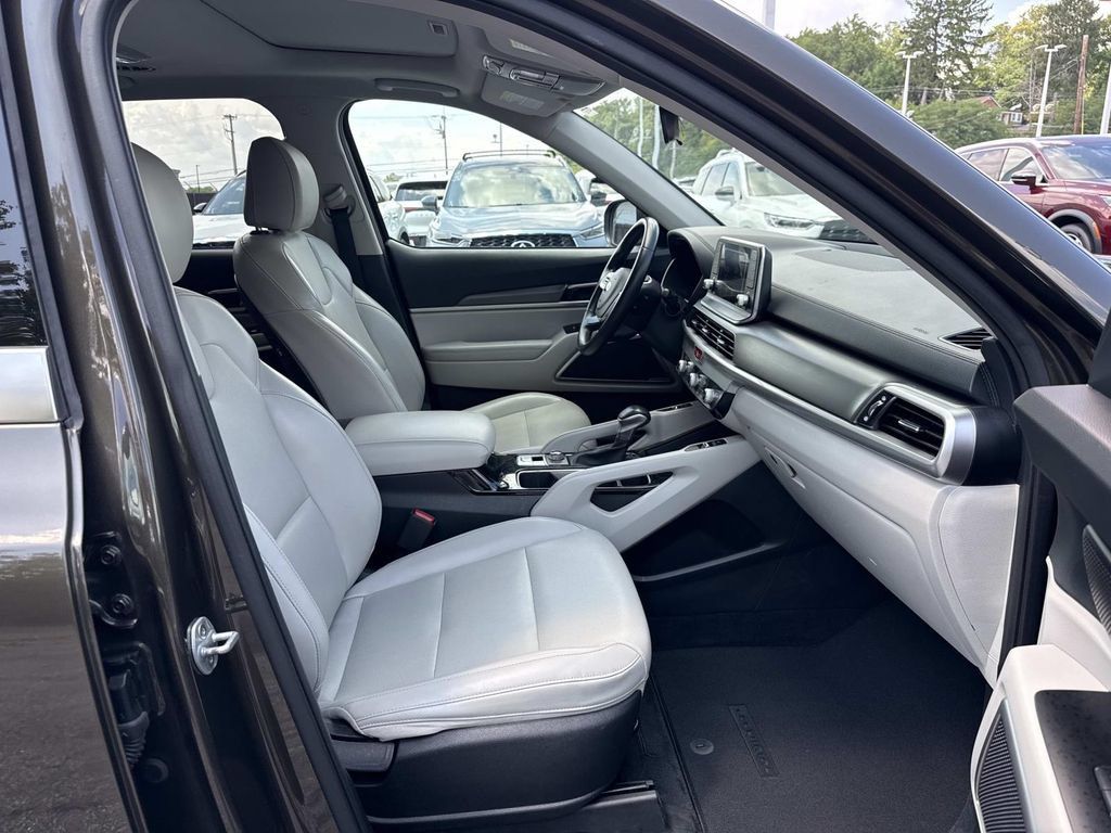 Used 2021 Kia Telluride S AWD/4WD image 20