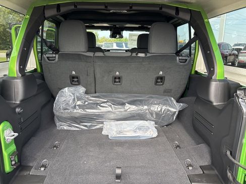 New 2025 Jeep Wrangler Rubicon w/ Steel Bumper Group image 25