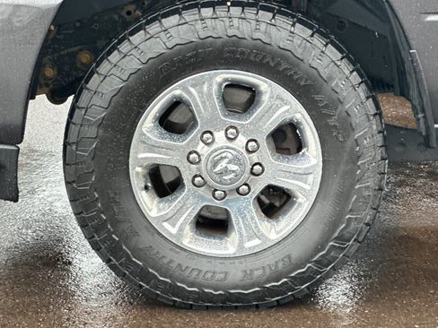 Used 2019 RAM 3500 Big Horn image 24