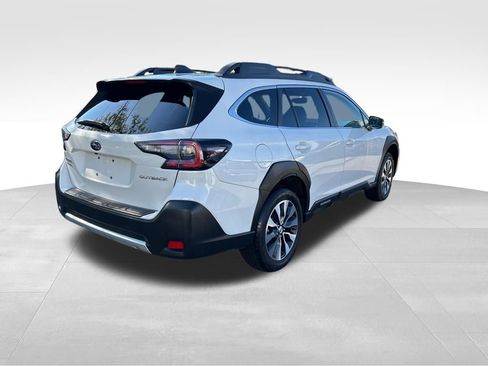 Used 2023 Subaru Outback Limited AWD/4WD image 7