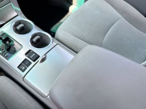 Used 2012 Toyota Highlander 4WD w/ Tech Pkg image 20